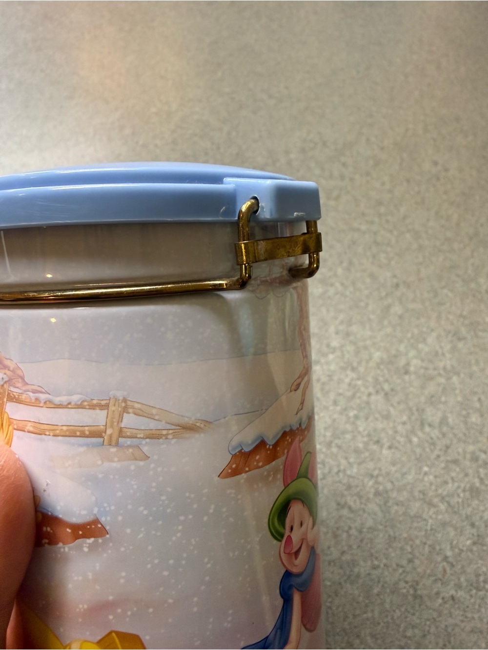 Winnie the Pooh Tin Canister - Picture 7 of 8